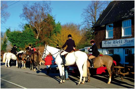 The Stirrup Cup at The Bell Inn, Ivychurch